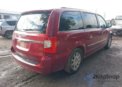 2015 Chrysler Town & Country Touring из США, поврежденный, VIN 2C4RC1BG3FR717568